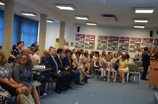 Zwycięzcy powiatowych konkursów zostali nagrodzenie , materiały prasowe Powiat Wodzisławski 